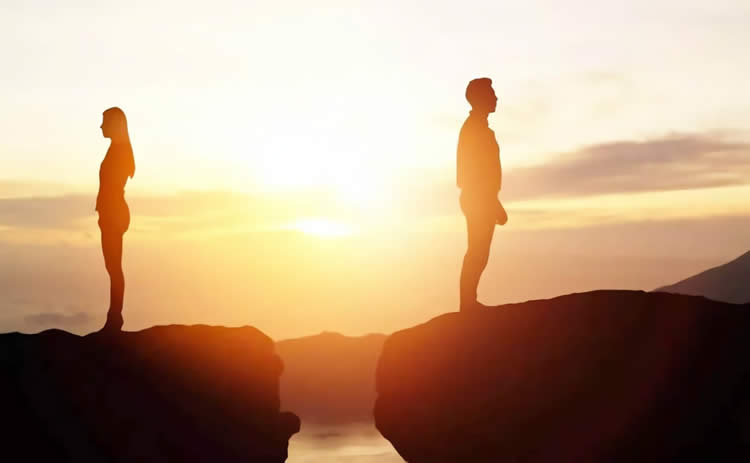 香港人在香港結(jié)婚后又離婚，現(xiàn)要在內(nèi)地銀行貸款買房怎么辦理離婚證公證？