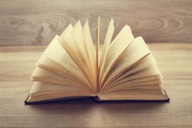 疫情期間在港回不了內(nèi)地如何辦理委托書用于房產(chǎn)及車輛過戶？