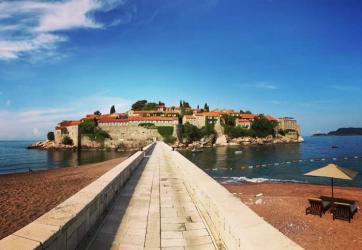 香港大學畢業(yè)證書用于在黑山辦理工作簽證怎么做海牙認證？