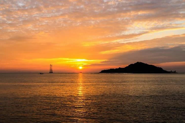 婚后改過(guò)名的香港人士要在內(nèi)地離婚怎么辦理香港結(jié)婚證公證手續(xù)