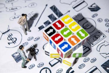 香港公司改名了現(xiàn)要跟工商部門(mén)變更其持有的內(nèi)地公司的股東名稱(chēng)如何辦理公證手續(xù)？