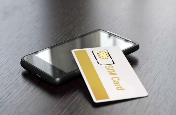 英文的香港改名契怎么做翻譯公證用于在中國大陸辦理手機號碼過戶？