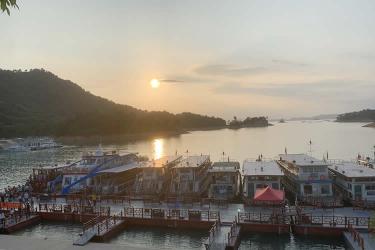 香港人的加拿大離婚判令如何在香港辦理婚姻聲明書用于向內(nèi)地銀行貸款之用？