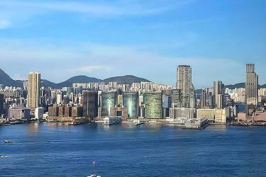 香港公司收購深圳公司，工商局所需的中國委托公證人出具的香港公司轉(zhuǎn)遞公證書要如何辦理？